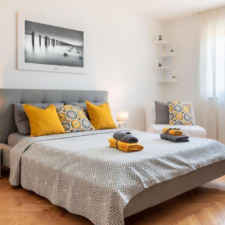 Apartment Dorrea Pola Esterno foto