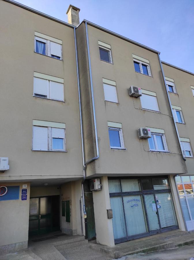 Apartment Dorrea Pola Esterno foto