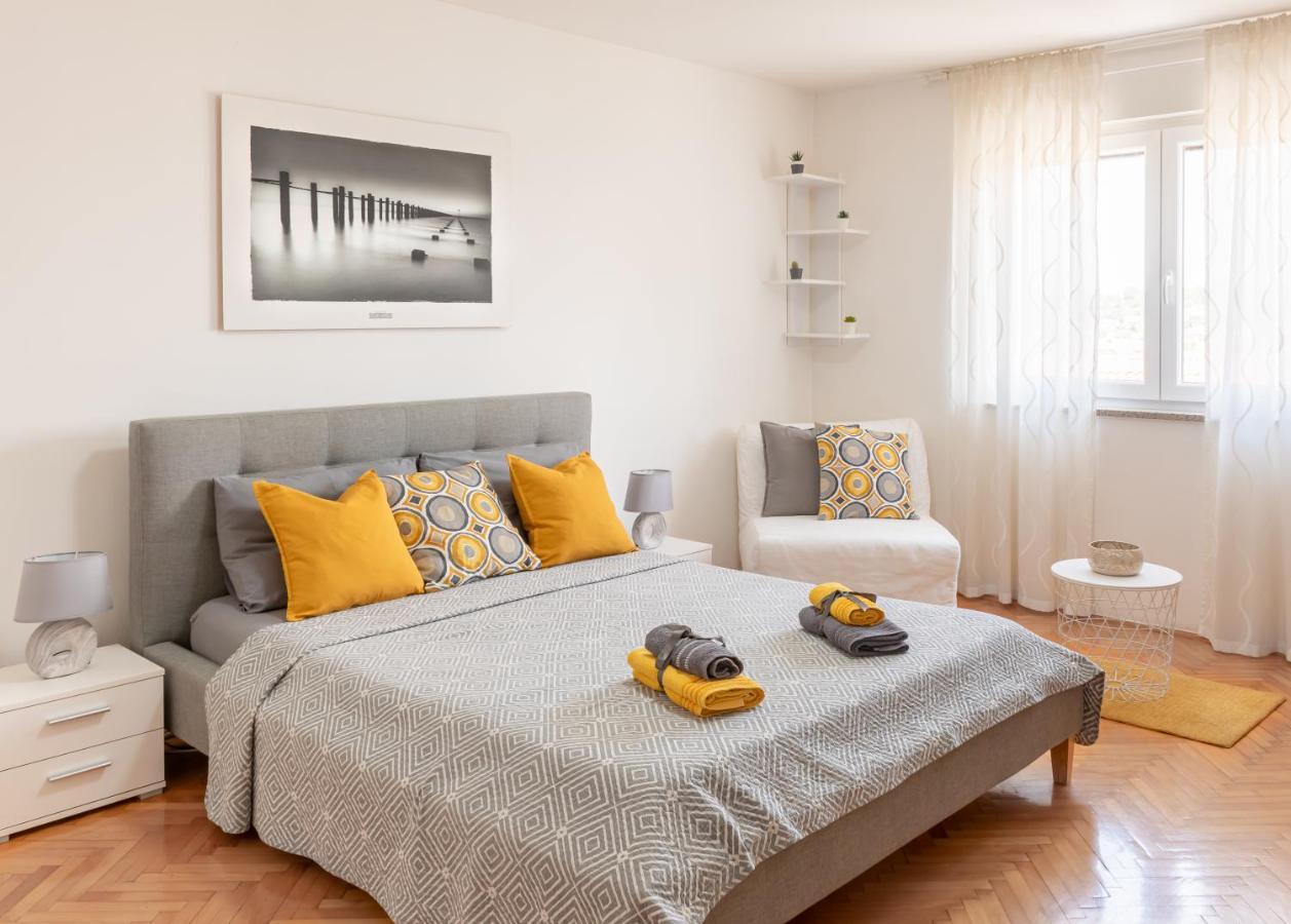 Apartment Dorrea Pola Esterno foto